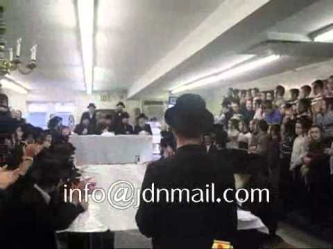 Skver Rebbe from Boro Park observing yahrtzeid for his father - Shvat 5771