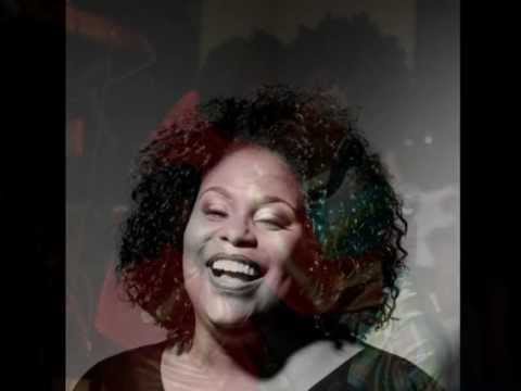 GET HERE - OLETA ADAMS covered by KABANYA-CHEMISE