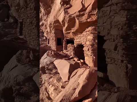 Livin on the edge! # Hopi #zuni #ancestralpuebloan #native