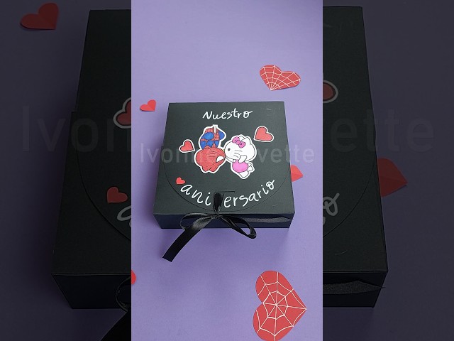 Vídeo relacionado con Negro Caja Regalo Grande 32x32x25 cm, Cuadrado Cajas de Regalo Premium con Tapa y Cinta para Regalos de San Valentín, Navidad, Bodas, Navidad Incluye Papel seda triturado Tarjetas sobre