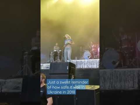 Tove Lo — Talking body (live @ UPark)