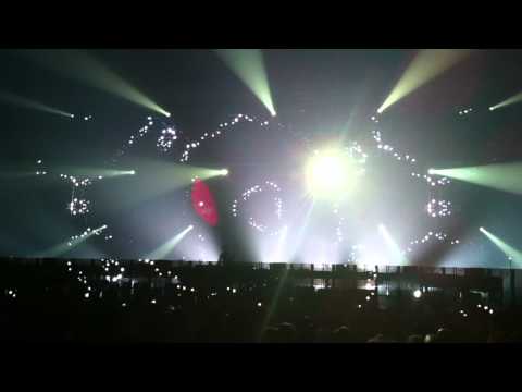 Tiesto @ Kiev. IEC. 07.09.2012 Coldplay - Paradise (Tiësto Remix)
