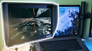 Neewer Camera Monitor: It comes with a battery!