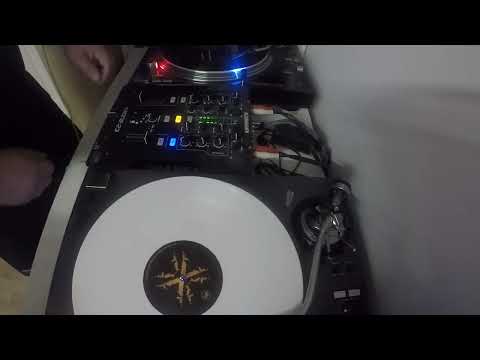 Charlotte de Witte - Asura + Pete Lazonby - Sacred cycles (Renaissance remix/Adam Beyer) - Vinyl mix