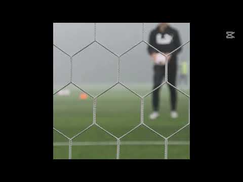 B.93 TV: Kevin Stuhr Ellegaard varmer Michael Falkesgaard op i Sundby Idrætspark