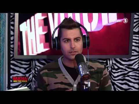 Daniel Paris battlar Izza i standup - VAKNA! med The Voice