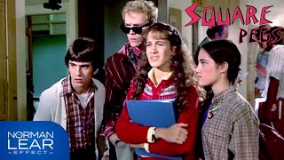 Download lagu Square Pegs | Patty Takes Off Her Glasses | The Norman Lear Effect mp3