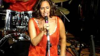 Silvia Machete - A Filha da Chiquita Bacana (Caetano Veloso)