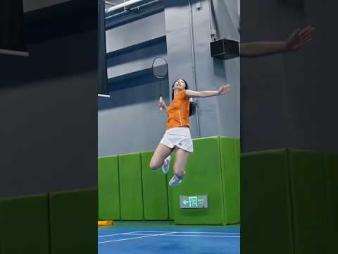 Jump Smash. #badminton #shuttlesmash