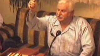 Çantacı Necmi ilgen Abi'nin Mehmet Altan'la Uçakta Sohbeti- I - www.RisaleForum.com