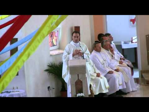 Sf.Liturghie a Hramului"Adormirii Maicii Domnului"Horgesti,Bc-15.august.2012