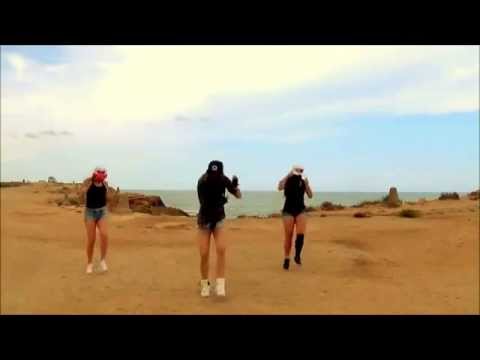 MOVIENDO CADERAS - Yandel feat. Daddy Yankee by MZ