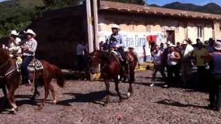 preview picture of video 'Topadera Barrio De Enmedio 2013. Fiestas Patrias San Pedro Lahunillas 2013.'