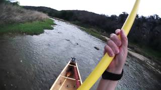 preview picture of video 'Poling Colorado River Upstream of Colorado Bend State Park'