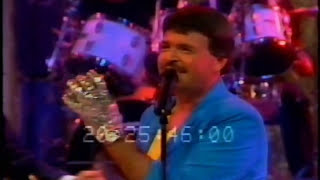 SAIL ON performed by The Imperials of 1986