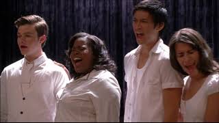 Glee - One of Us (Full Performance) 2x03