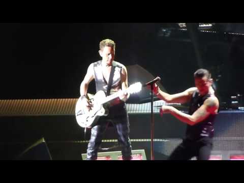 Depeche Mode O2 World Berlin 25/11 2013 HD part 1