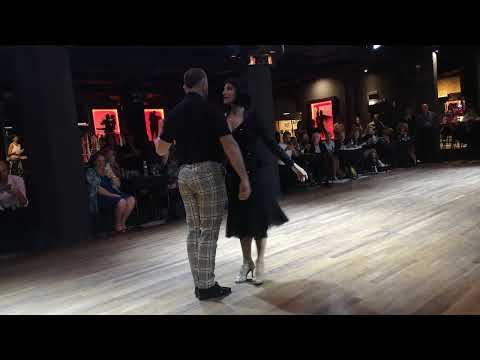 Aurora Lubiz & Claudio Gonzalez: Juan D'Arienzo - NADA MAS