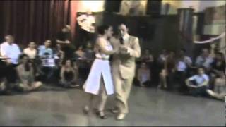 MARIO DE CAMILLIS Y BÁRBARA WAINNRIGHT EN LA KERMESSE (ENERO 2011) 2/4