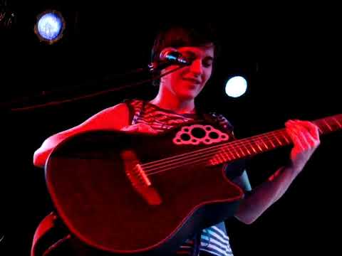 1/16 Kaki King - Bone Chaos In The Castle @ The Glasshouse, Pomona, CA 05/25/10