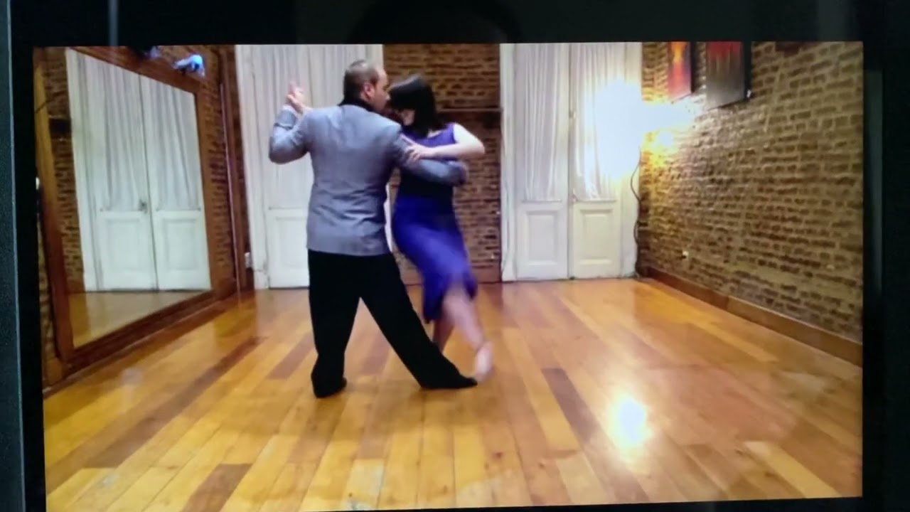 Video thumbnail for Cristina Sosa & Daniel Nacuchio, ‘Corrientes y Esmeralda’ Tango Zoom 🇦🇷3/20/2022💃🏻🕺🏻