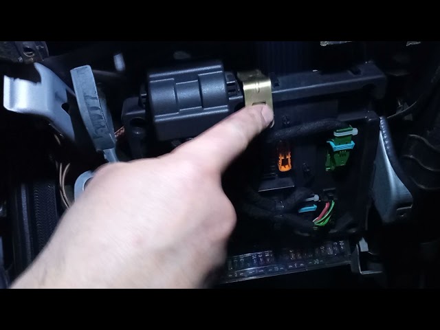 Volkswagen Sharan: Предохранители И Реле