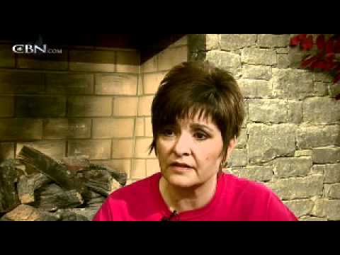 'Teen MOPS' Shows Young Moms Real Love  - CBN.com