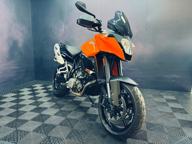 990 SUPERMOTO T