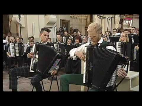 „Subtilu Z“ „Akordeonų šėlsmo“ koncerte