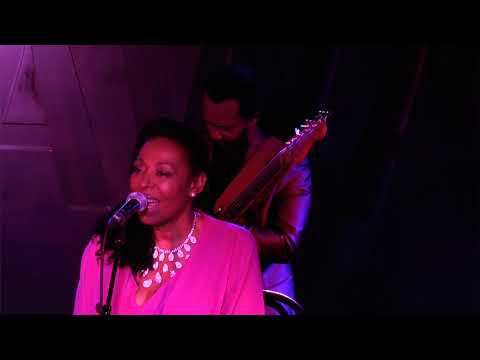 Carroll Thompson - I'M SO SORRY unplugged THE HIDEAWAY, LONDON