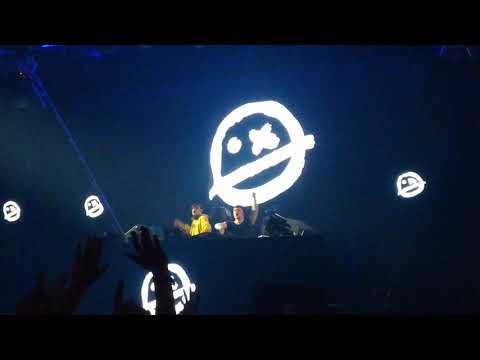 Reverze2019 - Sub Zero Project playing "Darkest Hour of Clock"