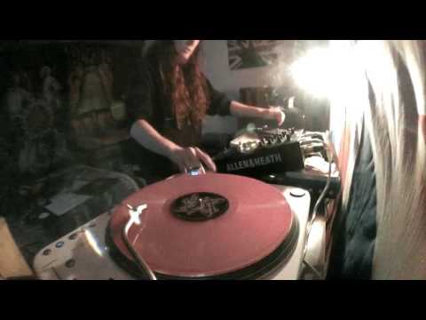 Jesutek - Reflexion ( Mix Hardtek Tribe )