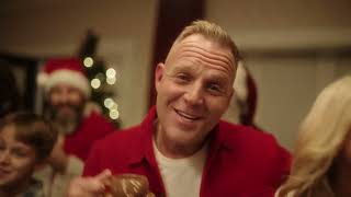 Video zu 'Dysfunctional Family Christmas' ansehen Video zu 'Dysfunctional Family Christmas' ansehen