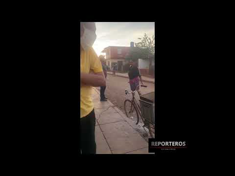 Reporteros en la panaderia de Corralillo