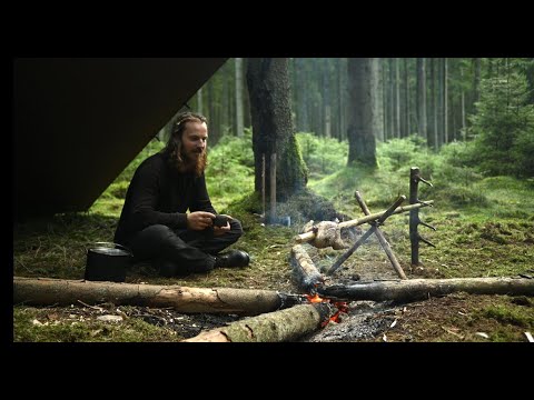 3 days solo bushcraft trip - canvas tarp, featherstiks, ajustable pothanger, roasted chicken etc