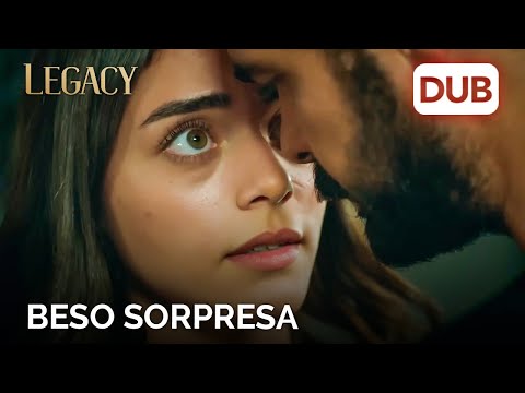 Seher besa a Yaman | Legacy Capítulo 338