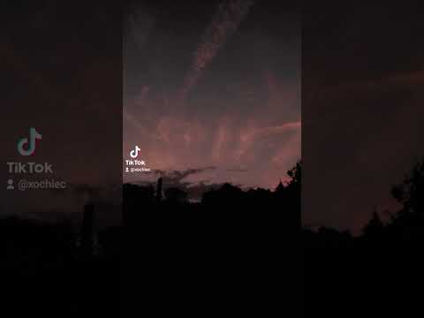 "Te amaré como la luna ama la oscuridad".  ❤️🥺 #nature #photography #aesthetic #love #song #music