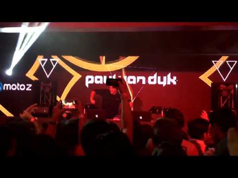 Paul van Dyk en Chile 2017 -  Alex M.O.R.P.H. - Not all Superheroes Wear Capes.