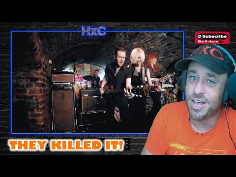 Please Mr. Postman/Wipe Out - MonaLisa Twins (The Marvelettes Cover)Live at the Cavern Club Reaction