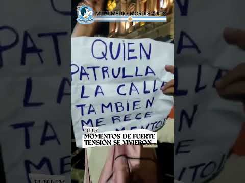 🚨 TENSIÓN EN JUJUY: LEVANTAMIENTO POLICIAL FRENTE A LA CASA DE GOBIERNO