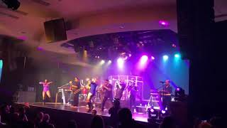 KC and The Sunshine Band - Wrap your arms around me