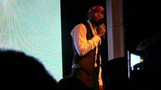 *New* Frank Ocean - &#39;Disillusioned&#39; Live in London (Amaru Don TV)