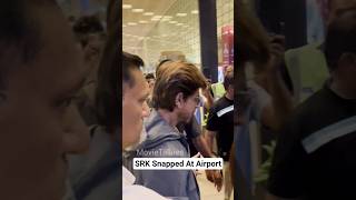 Download lagu #ShahRukhKhan snapped at Airport, jetting off to New York for his grand Met Gala 2025 debut! ❤️ mp3