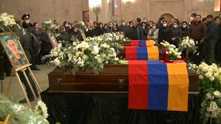 Ինը հրետանավորների հուղարկավորության կարգը Երևանի Ս. Գրիգոր Լուսավորիչ մայր եկեղեցում
