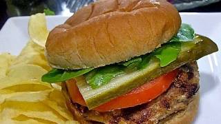 Easy Turkey Burgers Recipe: How to make JUICY, flavorful turkey burgers!