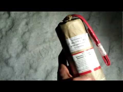 3" cylinder shell with 6 salutes + 2 Zink Vs, 75mm Zylinderbombe