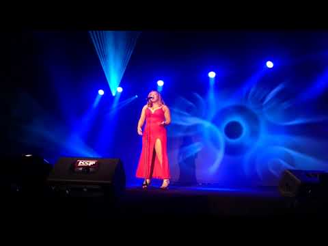 Konomi Rivers solo performance