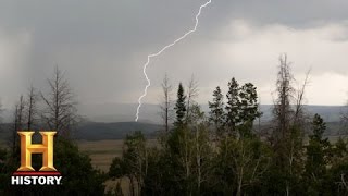 Ax Men: Lightning Almost Strikes (S8, E18) | History