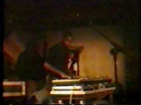 FLAVA OF THE MONTH DJ BATTLE- CUTMASTER SWIFT V DJ DEF K (round 2)