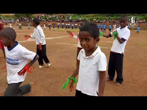 MIFALIA FA MALAGASY - NJAKATIANA (Dansé par les enfants  du Talenta School Ampahimanga)